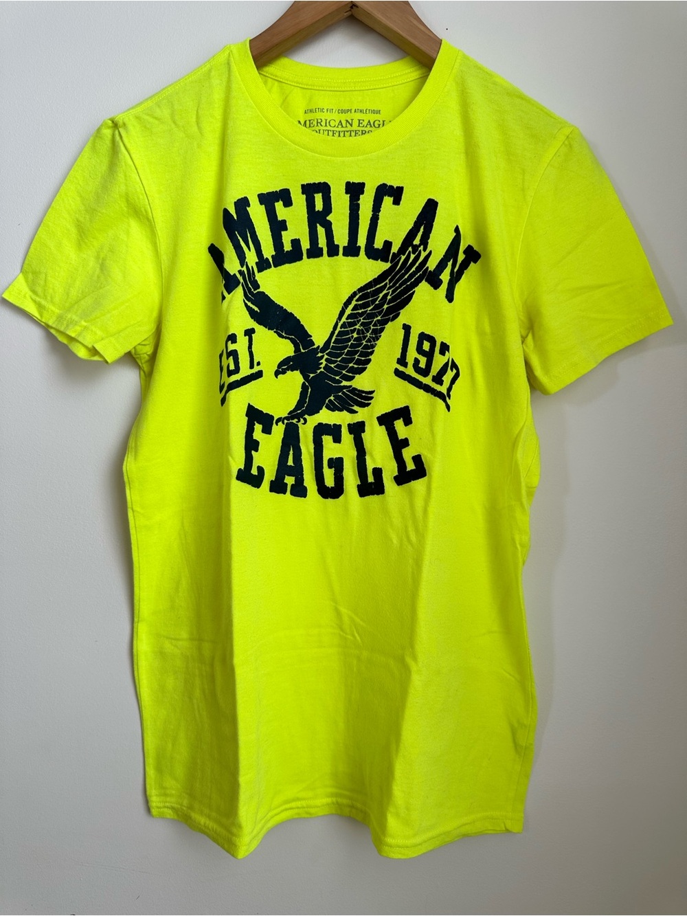 American Eagle Outfitters Vintage Men’s Neon Yellow Graphic Tee